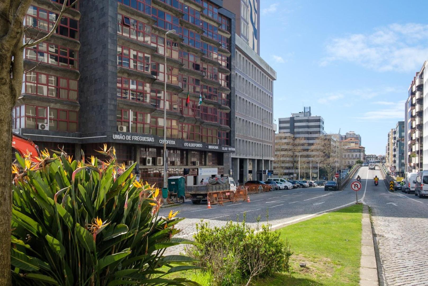 Guestready - Back To Little World Apartment Porto Ngoại thất bức ảnh