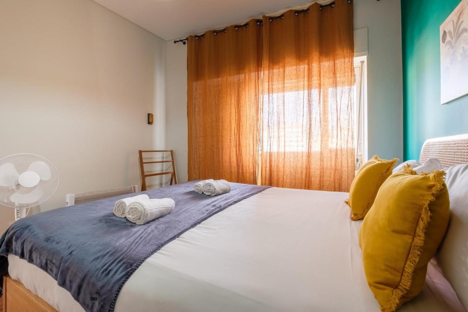 Guestready - Back To Little World Apartment Porto Ngoại thất bức ảnh